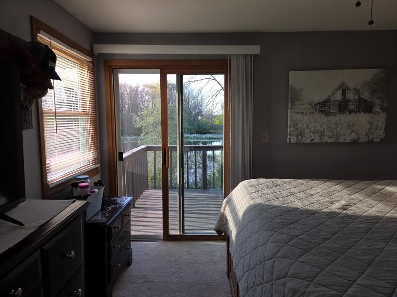 424 Van Buren Road Howards Grove, WI 53083 - Photo 9 of 28 Master Bed(1)