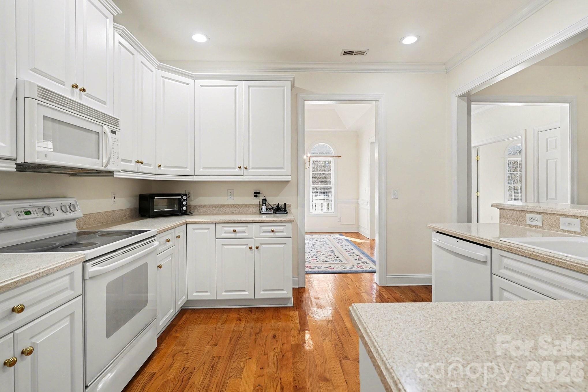 1644 Hunters Place Road York, SC 29745 - Photo 12 of 36 Gallery Image 12