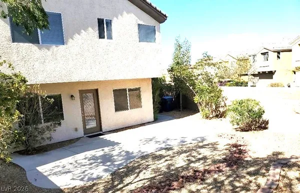 $2,195 | 285 Ladies Tee Court, Las Vegas, NV 89148