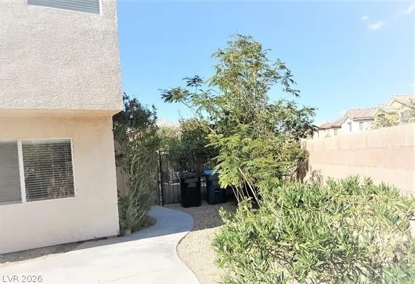 $2,195 | 285 Ladies Tee Court, Las Vegas, NV 89148