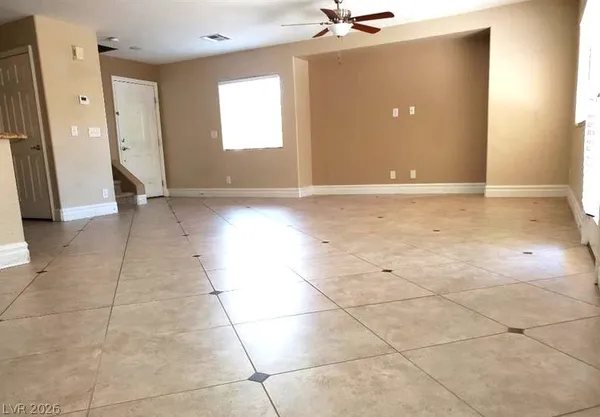 $2,195 | 285 Ladies Tee Court, Las Vegas, NV 89148