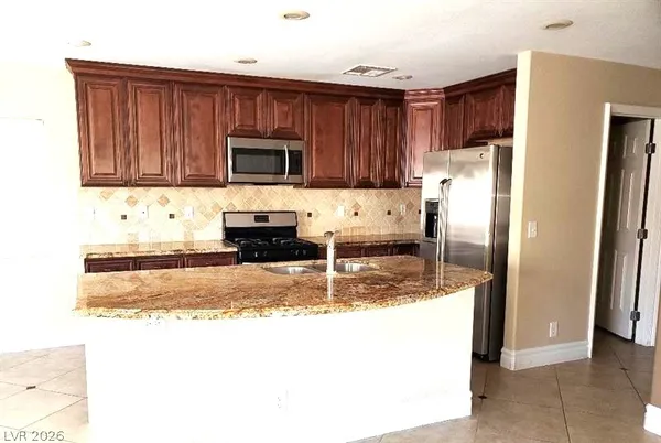 $2,195 | 285 Ladies Tee Court, Las Vegas, NV 89148