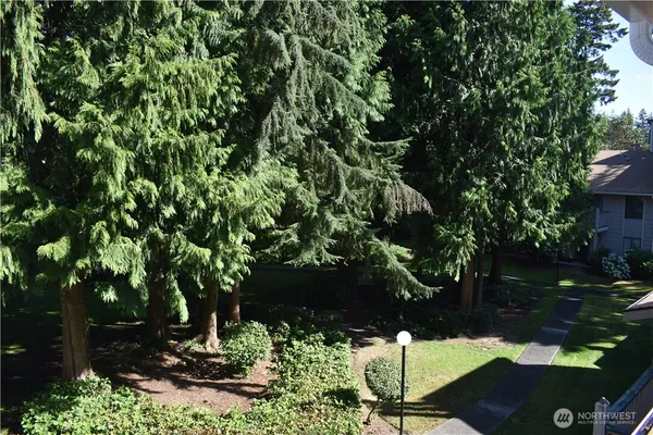 $1,800 | 33035 18th Place South, Federal Way, WA 98003