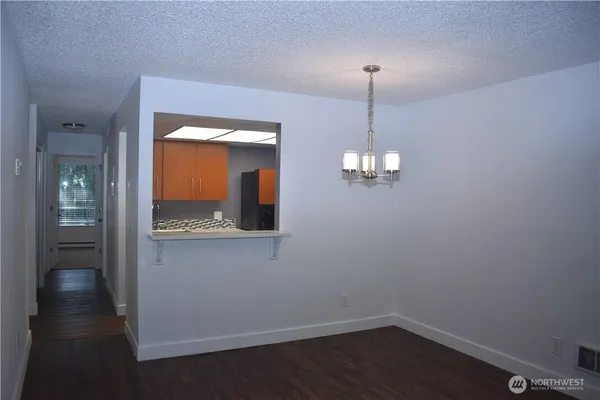 $1,800 | 33035 18th Place South, Federal Way, WA 98003