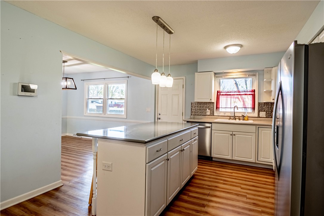 245 Dover Drive Decatur, IL 62521 - Photo 7 of 23