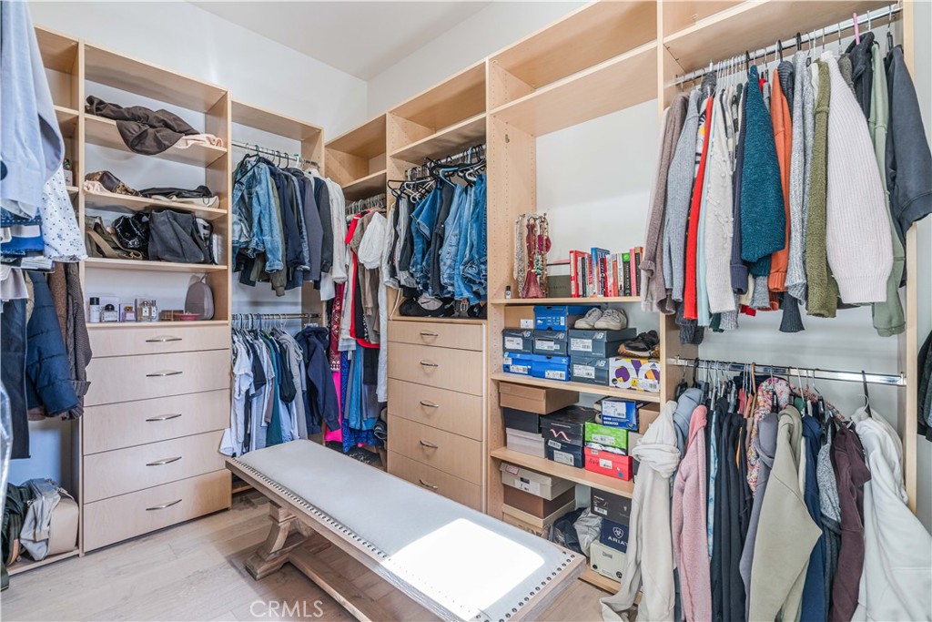 11 Baymare Road Bell Canyon, CA 91307 - Photo 25 of 39 Master Bedroom Walk-in Closet