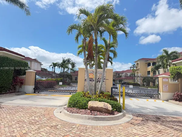 $1,450 | 1522 Southwest 50th Street, Unit 302, Cape Coral, FL 33914