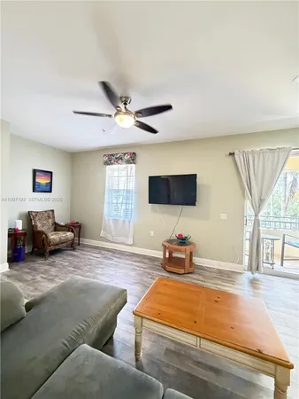 $1,450 | 1522 Southwest 50th Street, Unit 302, Cape Coral, FL 33914