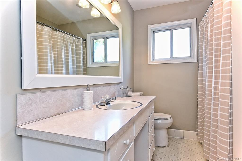 3608 Round Oak Road Charlotte, NC 28210 - Photo 19 of 23 Gallery Image 19