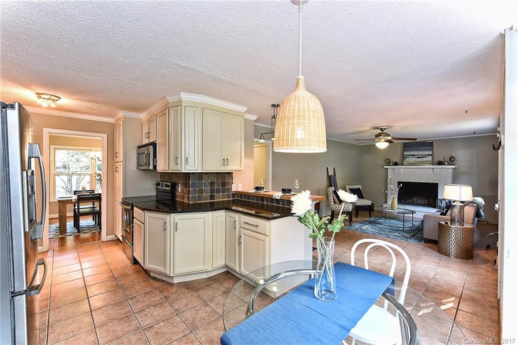 3608 Round Oak Road Charlotte, NC 28210 - Photo 10 of 23 Gallery Image 10