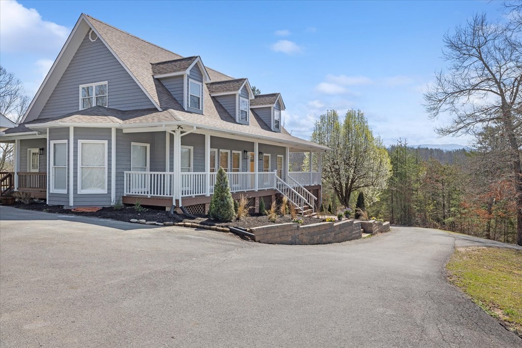 1044 Shadow Ridge Drive Sevierville, TN 37862 - Photo 3 of 67 Gallery Image 3