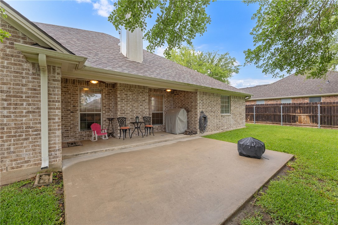 2703 Hickory Court Bryan, TX 77808 - Photo 23 of 26