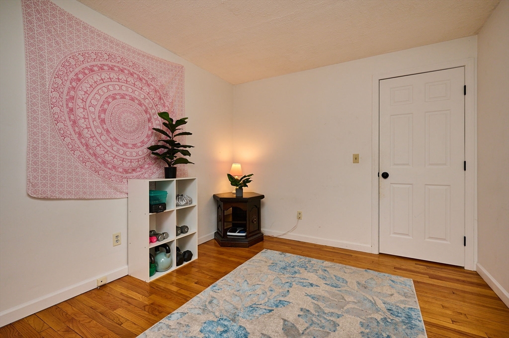 892 Westhampton Road Northampton, MA 01062 - Photo 13 of 28