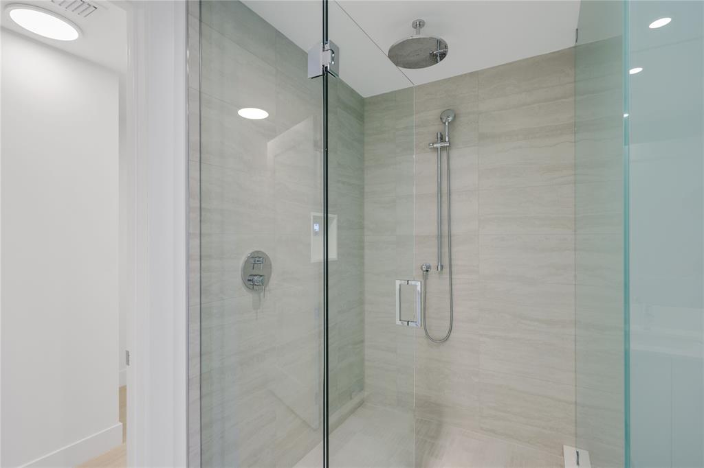 151 North Seabreeze Boulevard, Unit 903E Fort Lauderdale, FL 33304 - Photo 19 of 49 a bathroom with a shower