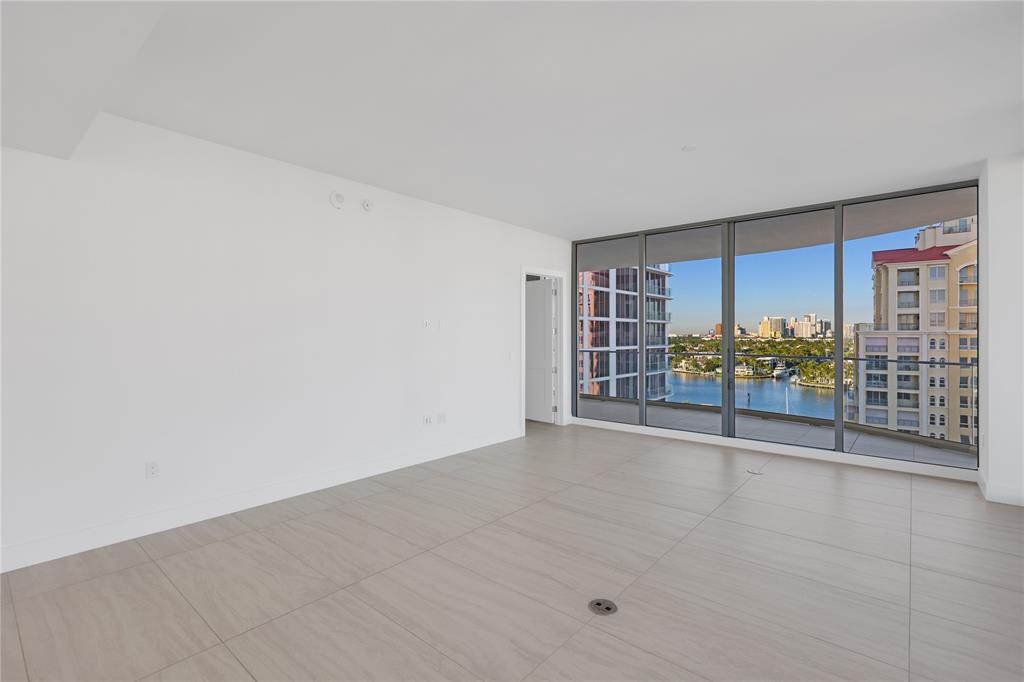 151 North Seabreeze Boulevard, Unit 903E Fort Lauderdale, FL 33304 - Photo 3 of 49 a view of an empty room with a window