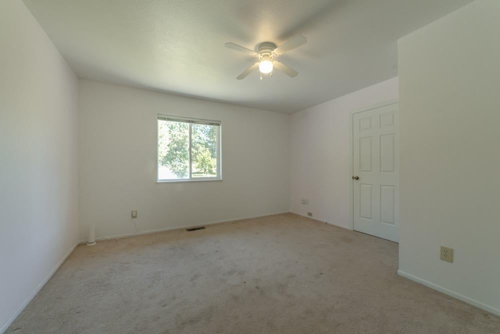 39750 Modoc Point Road Chiloquin, OR 97624 - Photo 17 of 23 Additional Photo
