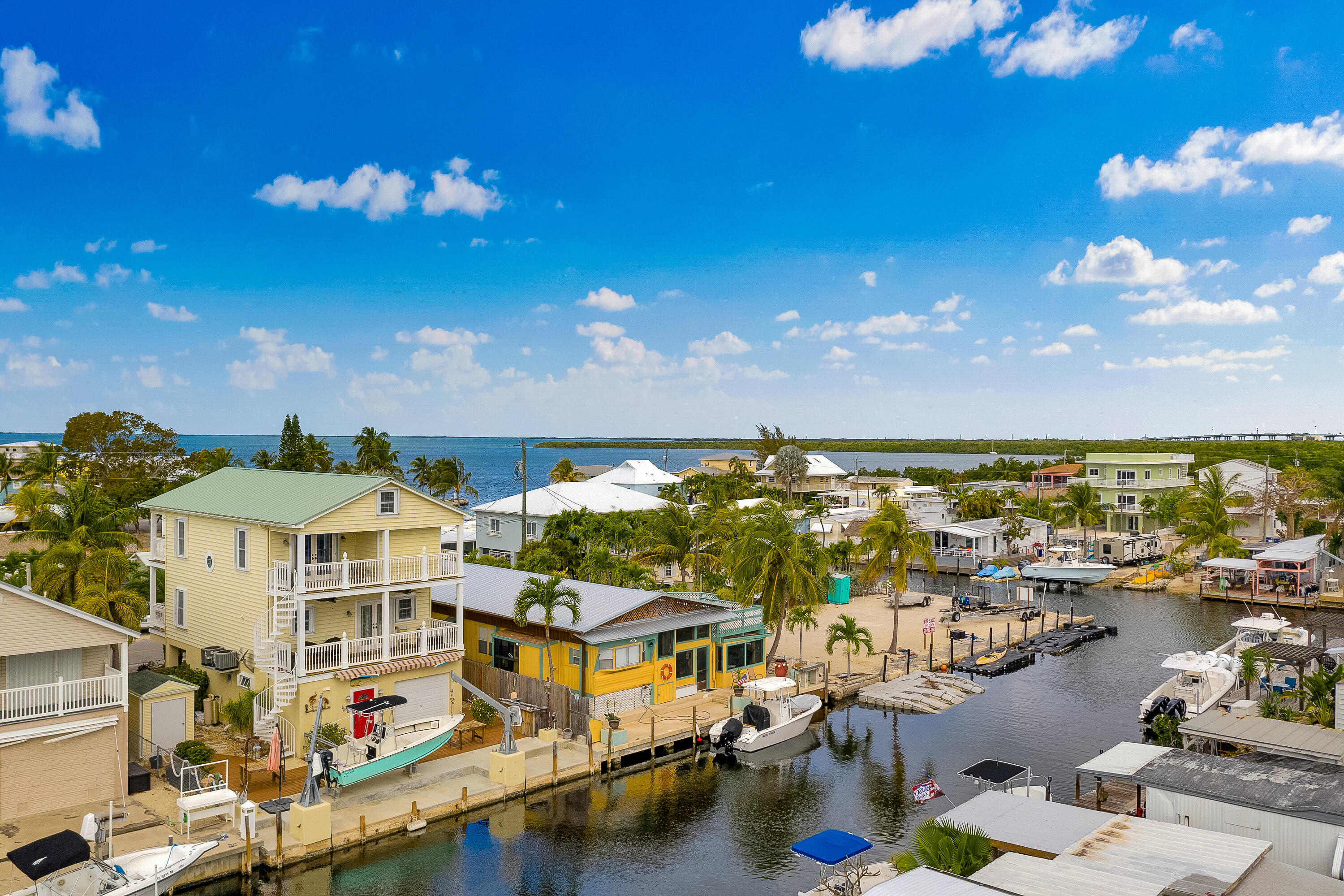 13 Flamingo Road Key Largo, FL 33037 - Photo 2 of 63 5 min to Blackwater Sound