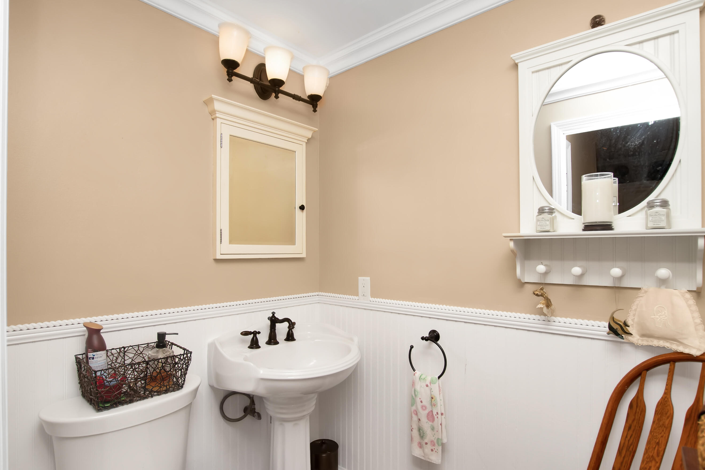 13 Flamingo Road Key Largo, FL 33037 - Photo 25 of 63 a bathroom with a sink and a mirror