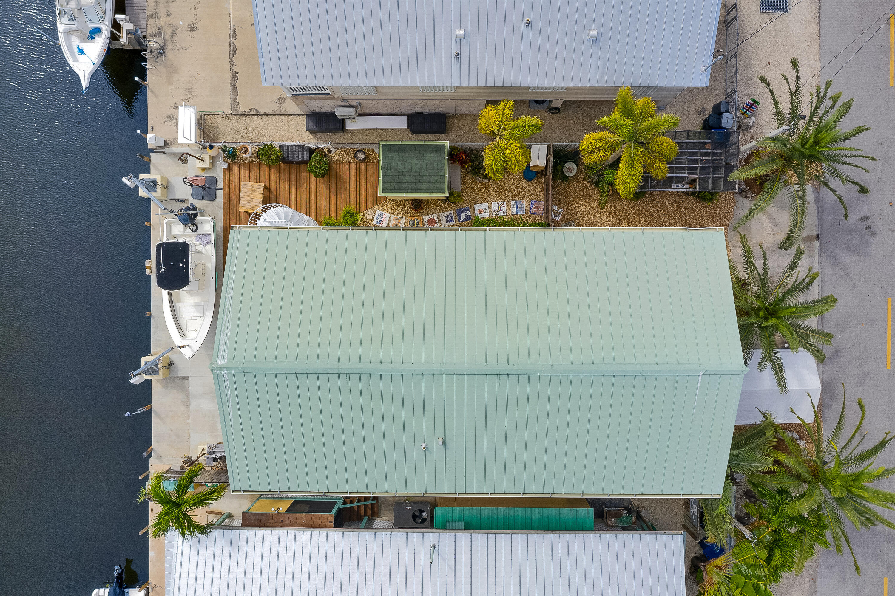 13 Flamingo Road Key Largo, FL 33037 - Photo 3 of 63 Metal roof