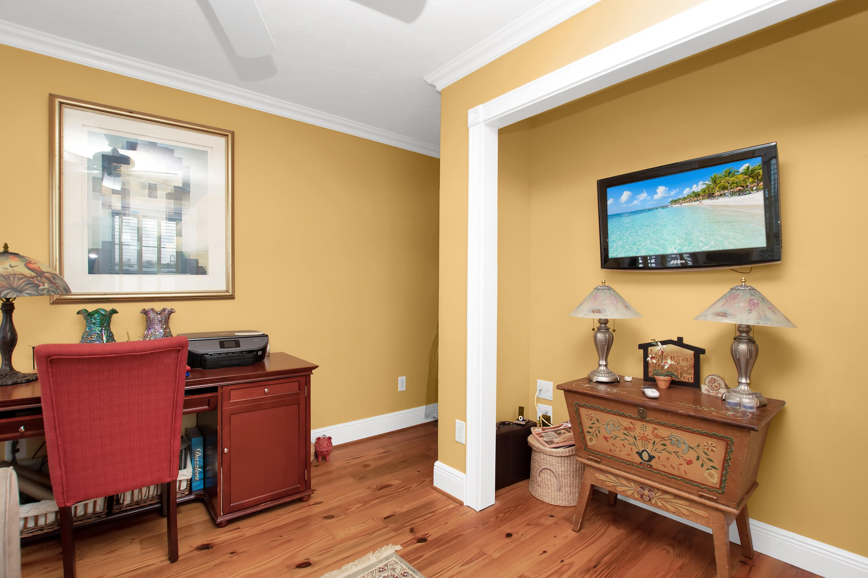 13 Flamingo Road Key Largo, FL 33037 - Photo 44 of 63 a room with furniture and wooden floor