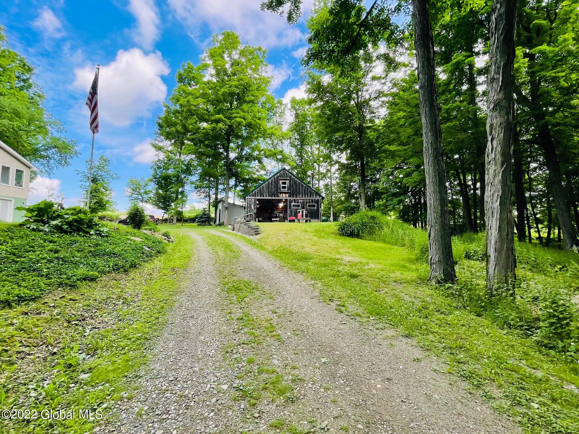 40 Hartshorn Road Greenwich, NY 12834 - Photo 3 of 22 IMG_6896