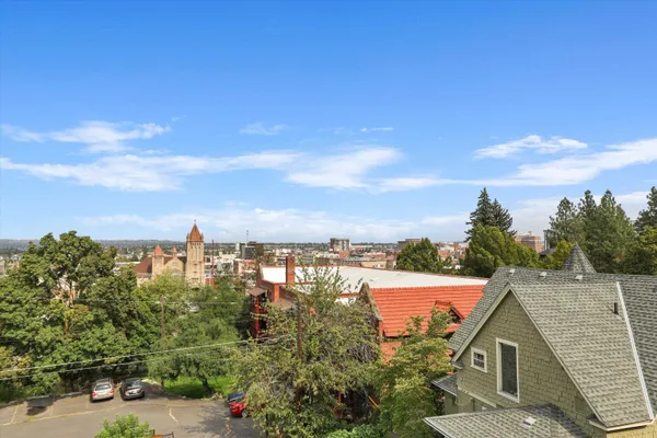 $159,000 | 1418 West 6th Avenue, Unit 203, Spokane, WA 99204