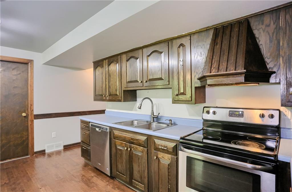 106 Colonial Way Aliquippa, PA 15001 - Photo 15 of 50