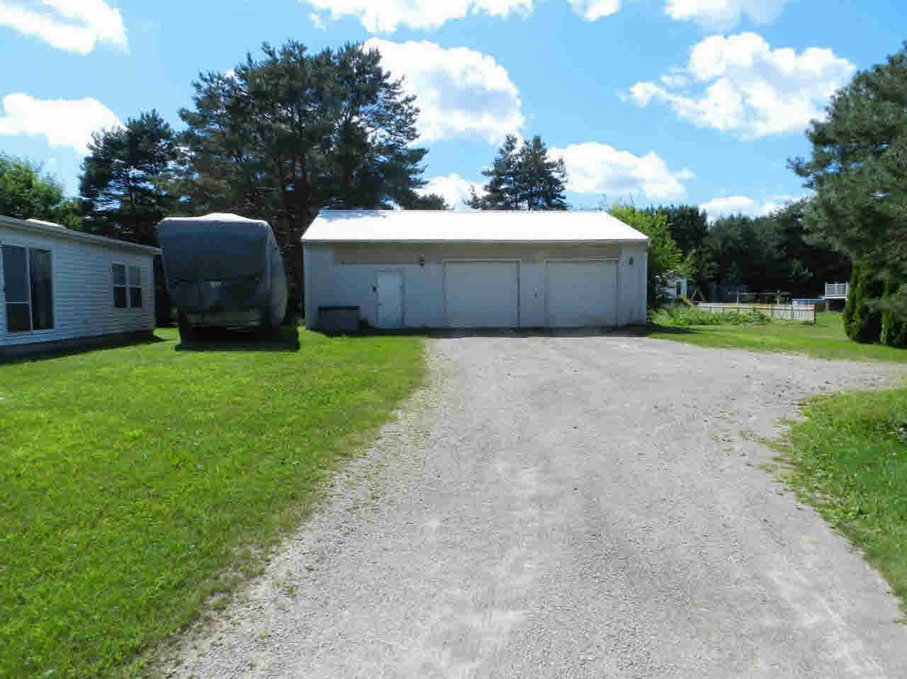 9155 North Webster Road Clio, MI 48420 - Photo 2 of 45