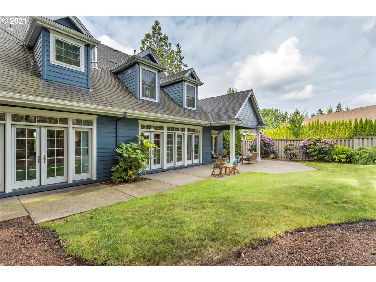 11983 Southwest Lynnfield Lane Portland, OR 97225 - Photo 27 of 32