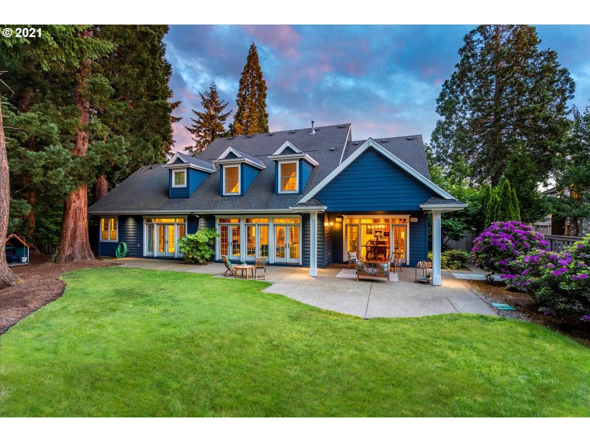 11983 Southwest Lynnfield Lane Portland, OR 97225 - Photo 4 of 32