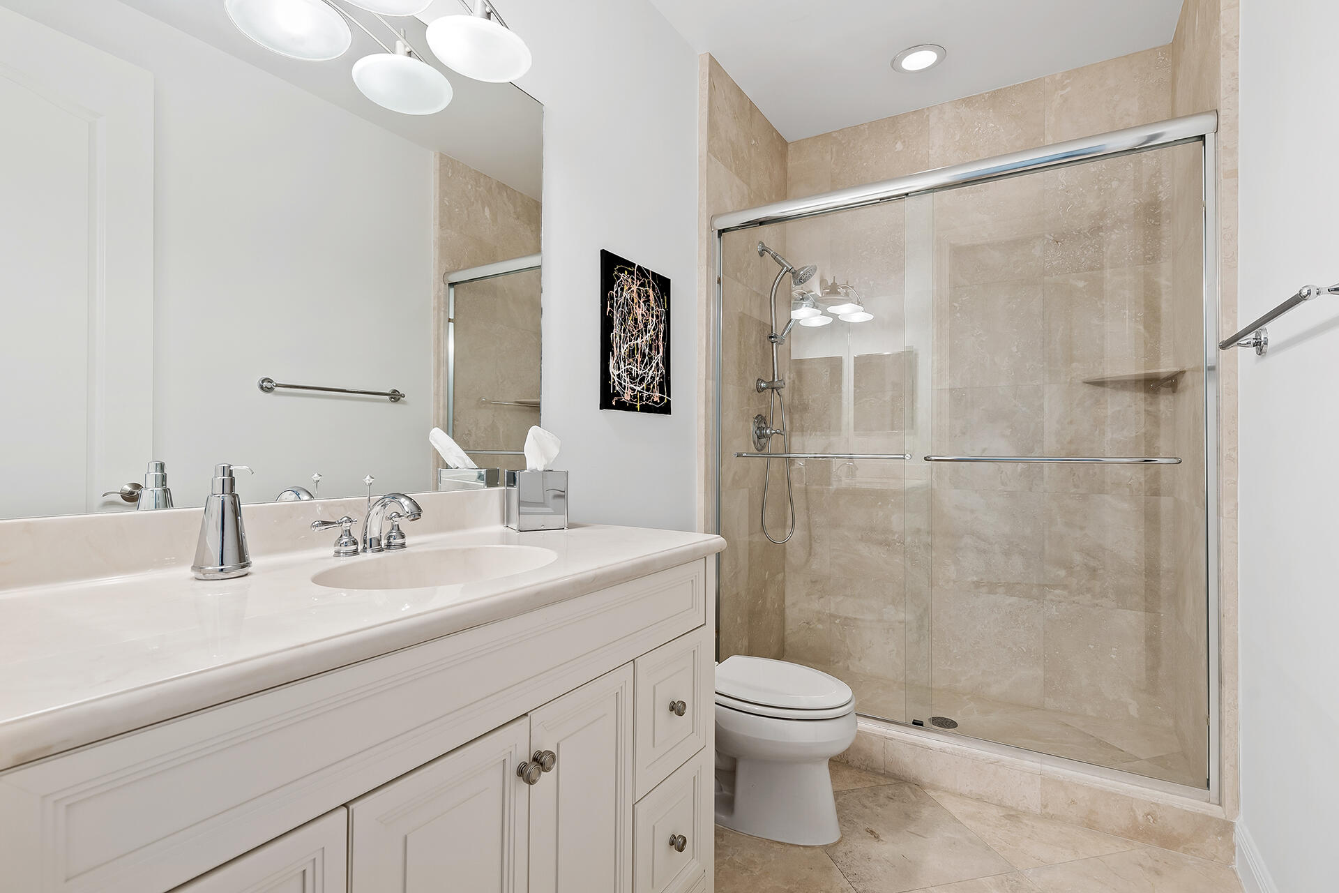 5710 Northeast Verde Circle Boca Raton, FL 33487 - Photo 33 of 39 Secondary Bathroom