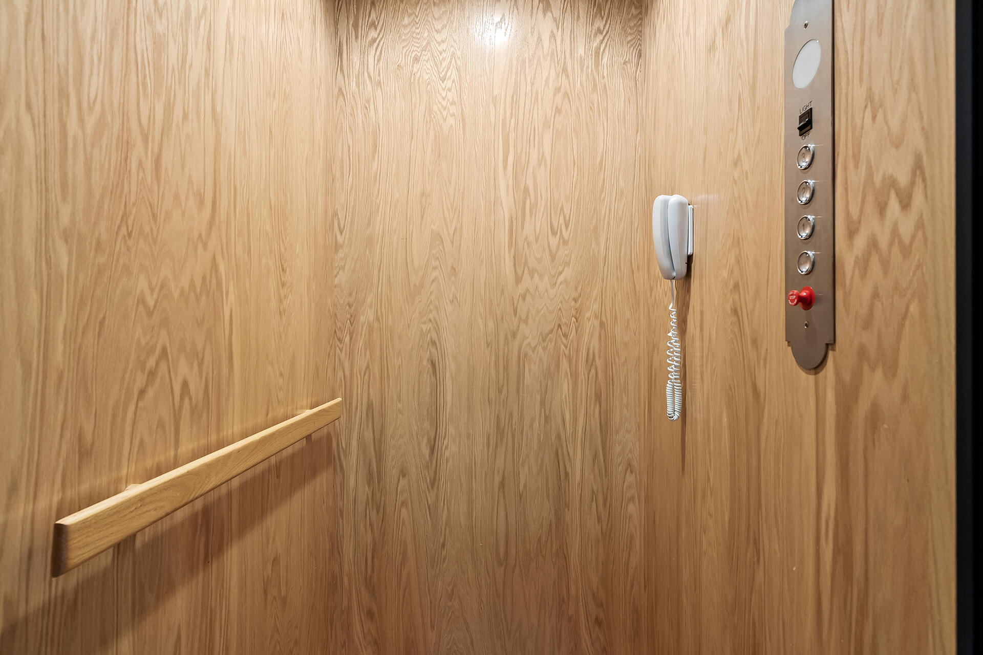 5710 Northeast Verde Circle Boca Raton, FL 33487 - Photo 35 of 39 Elevator