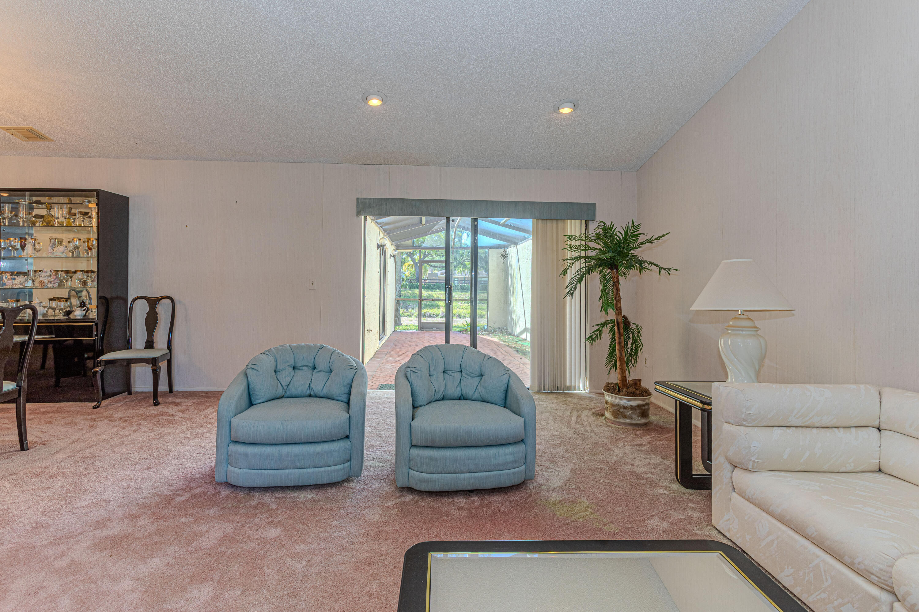 9160 Southwest 22nd Street, Unit C Boca Raton, FL 33428 - Photo 9 of 43 casa-9_1