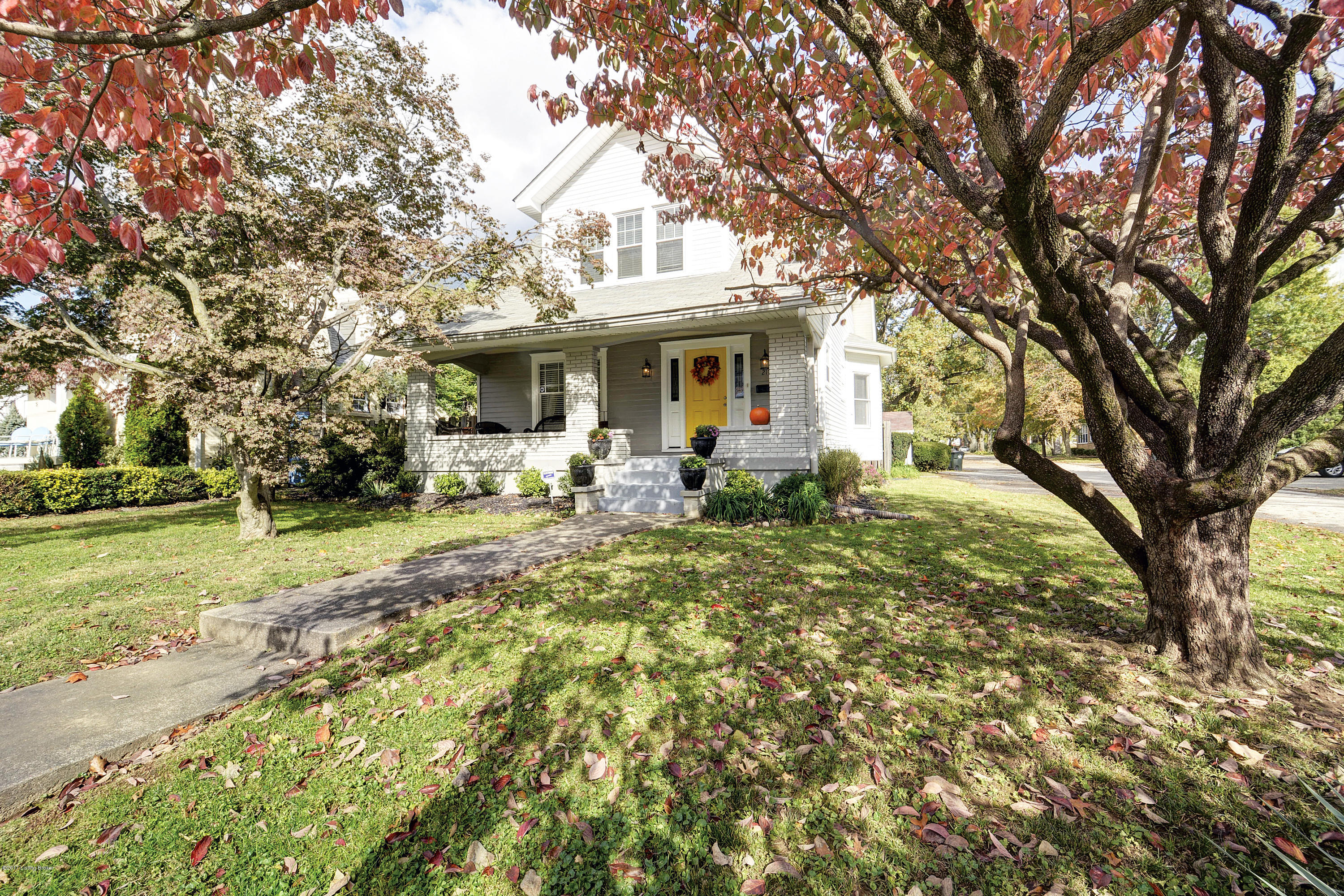 217 Iola Road Louisville, KY 40207 - Photo 41 of 44 This season yields the stunning colors of autumn!