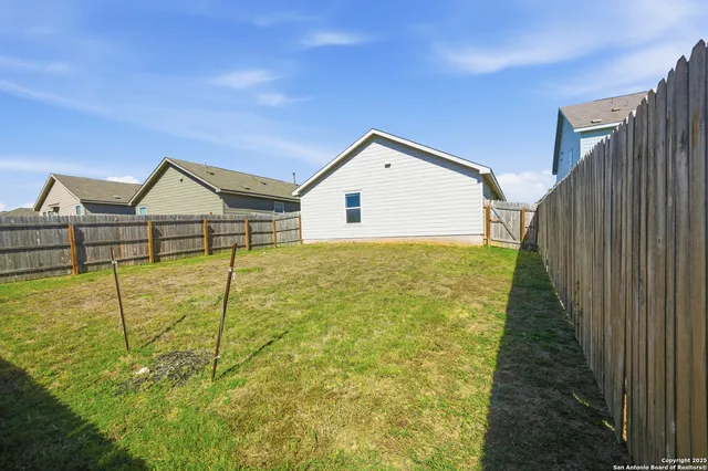a house view with a outdoor space
