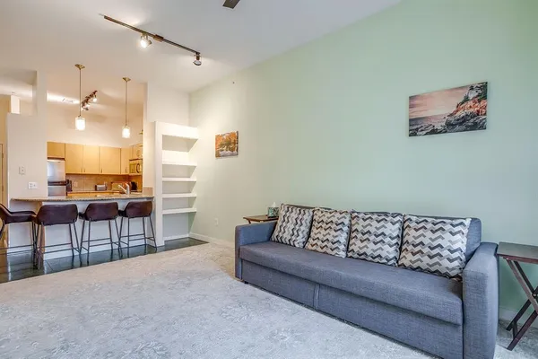 $1,800 | 201 West Lancaster Avenue, Unit 208, Fort Worth, TX 76102