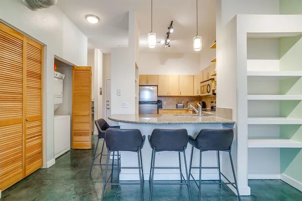 $1,800 | 201 West Lancaster Avenue, Unit 208, Fort Worth, TX 76102