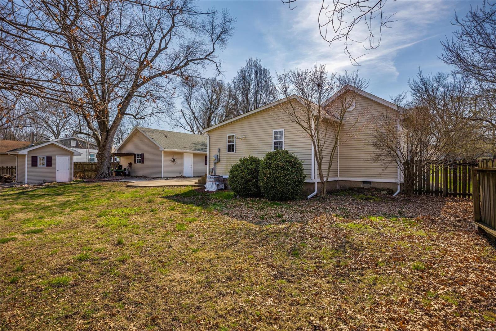 203 Seward Street Butler, IL 62015 - Photo 22 of 26 Gallery Image 22
