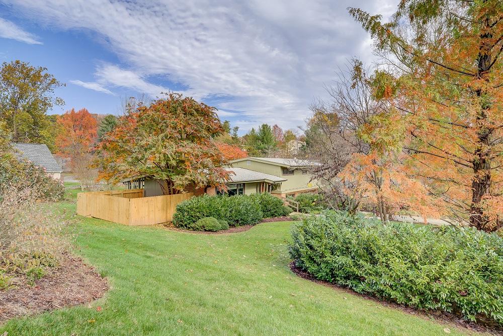 237 Hawthorn Road Salem, VA 24153 - Photo 12 of 34 48