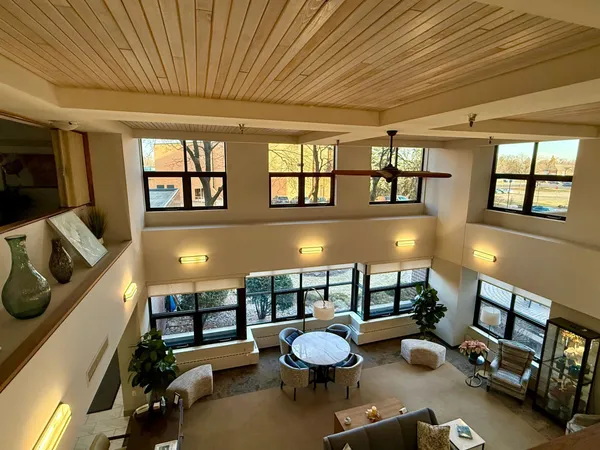 $99,900 | 7600 Golden Valley Road, Unit 305, Golden Valley, MN 55427