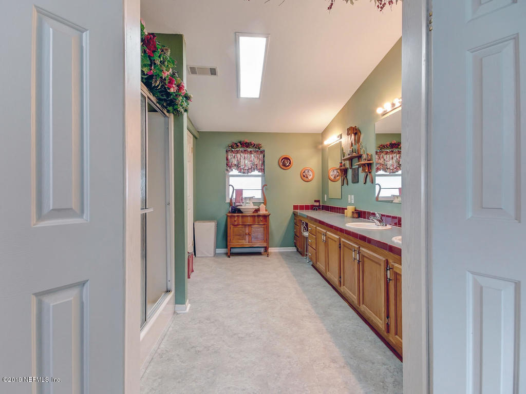 9567 Taylor Field Road Jacksonville, FL 32222 - Photo 33 of 59 9567 Taylor Field Rd-050-080-Master Bath