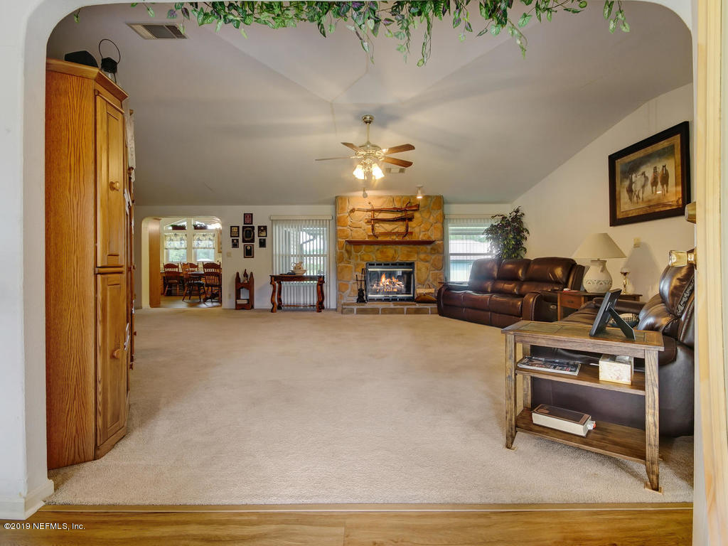 9567 Taylor Field Road Jacksonville, FL 32222 - Photo 7 of 59 9567 Taylor Field Rd-015-043-Foyer-MLS_S