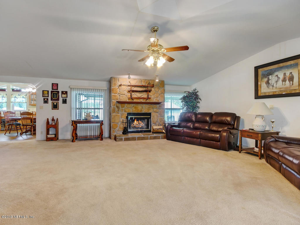 9567 Taylor Field Road Jacksonville, FL 32222 - Photo 9 of 59 9567 Taylor Field Rd-018-051-Living Room