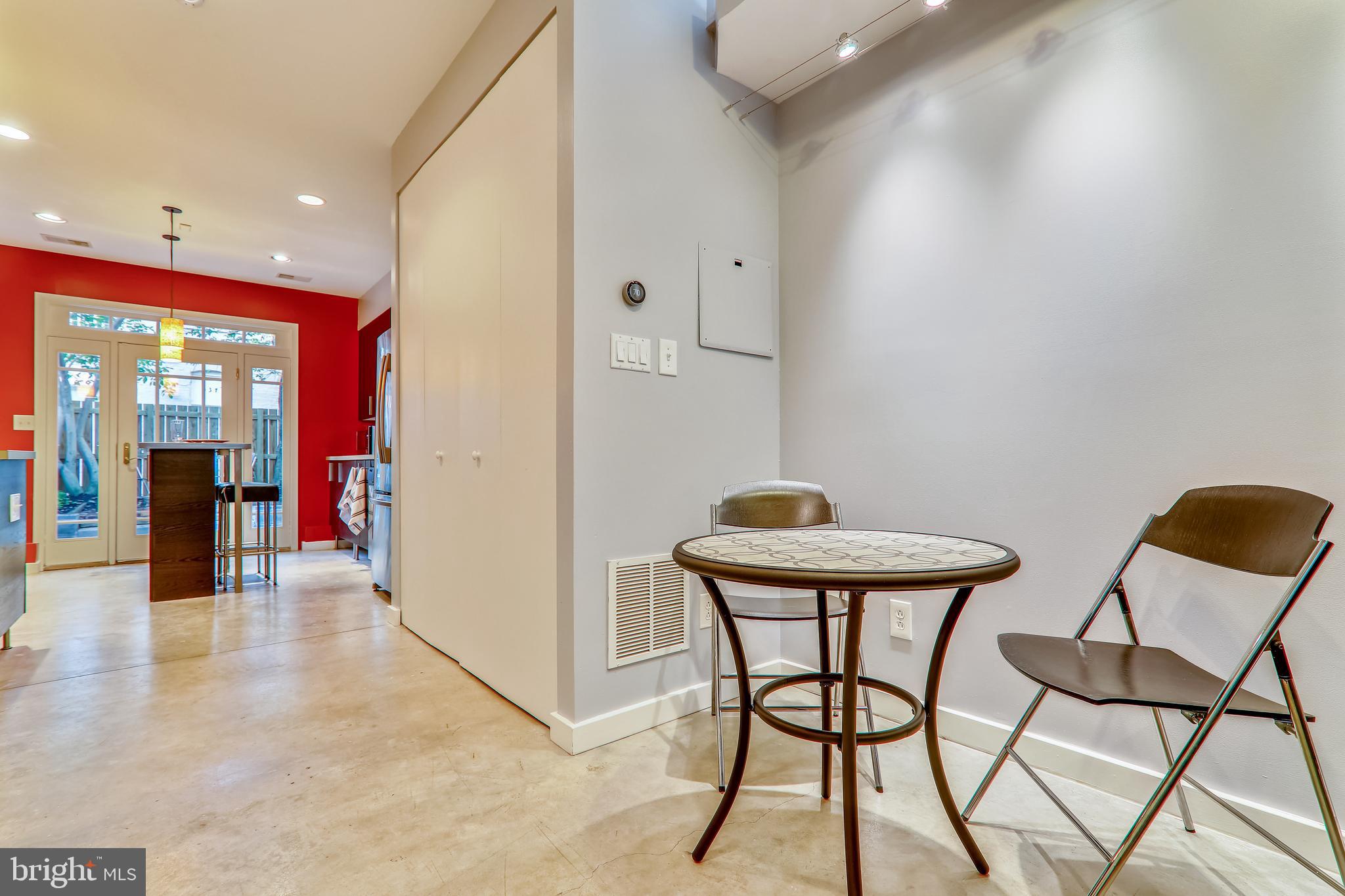 438 Ridge Street Northwest Washington, DC 20001 - Photo 9 of 18 Cozy dining space