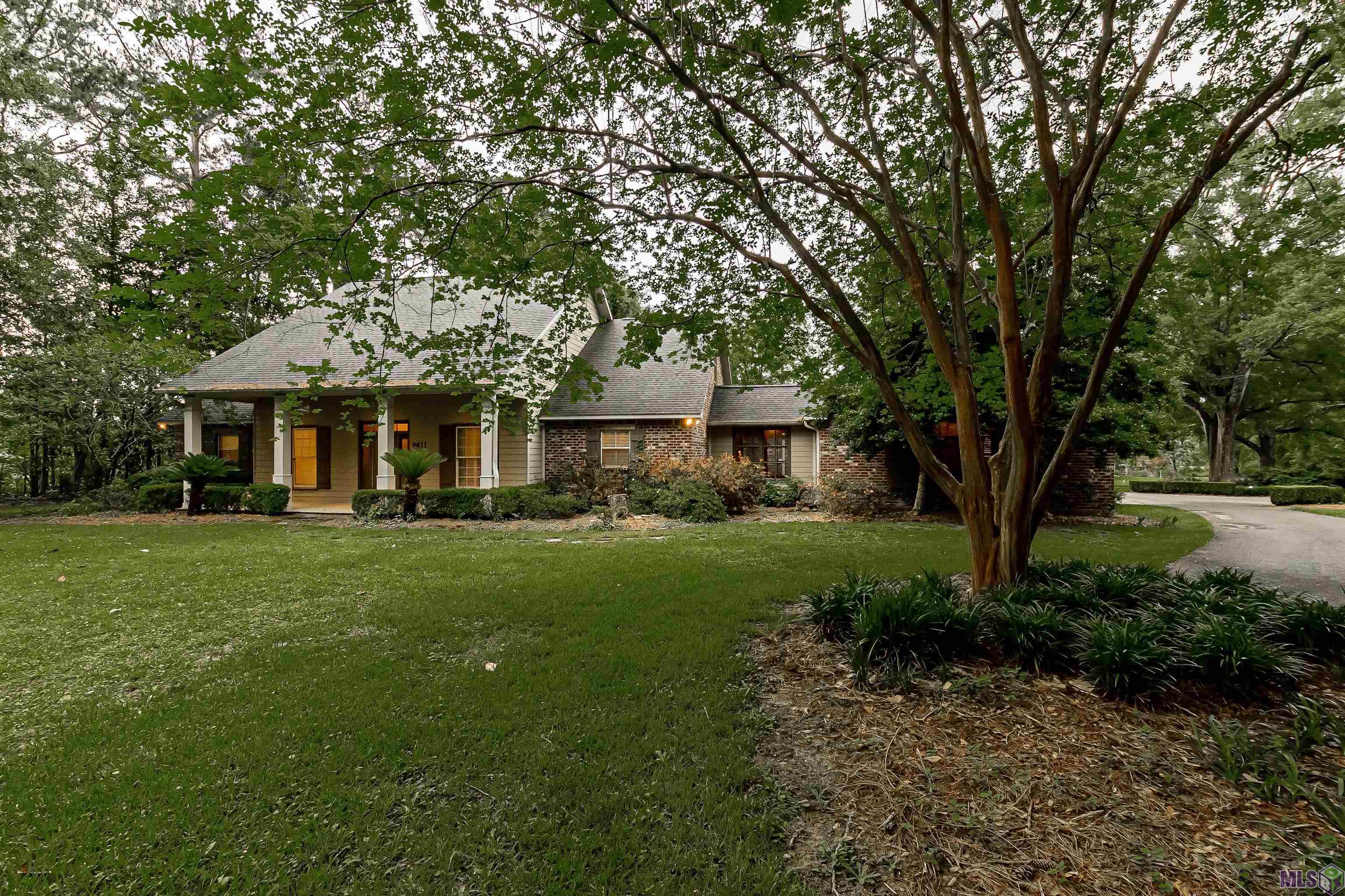 9611 Barringer Foreman Road Baton Rouge, LA 70809 - Photo 1 of 44