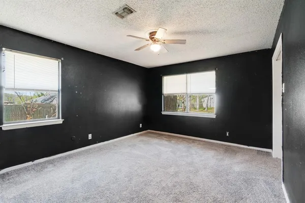 $260,000 | 830 39th Street Southeast, Paris, TX 75462