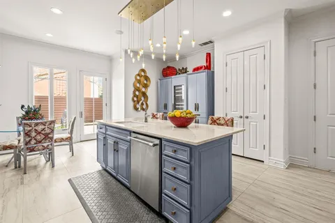 $1,200,000 | 1021 Picasso Drive, Fort Worth, TX 76107