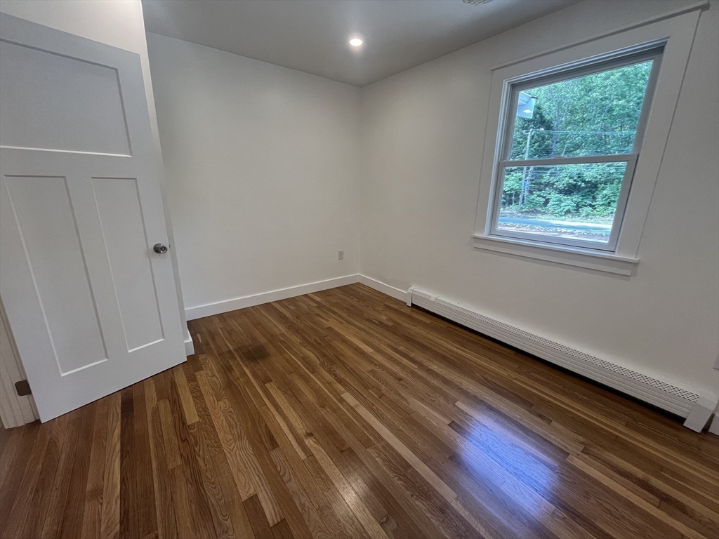 76 Sippewissett Road Falmouth, MA 02540 - Photo 11 of 17