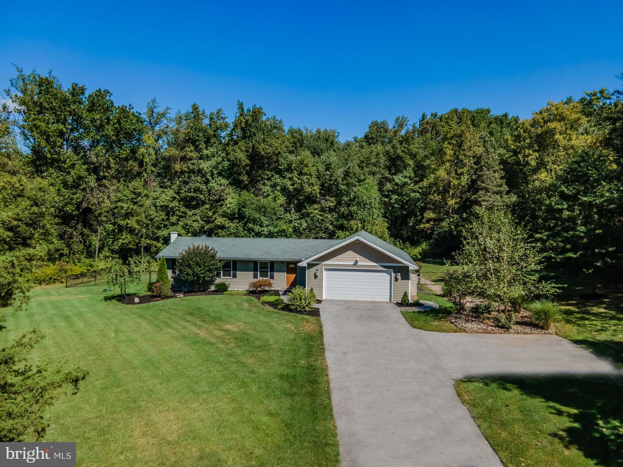 666 Old Quaker Road Lewisberry, PA 17339 - Photo 5 of 45