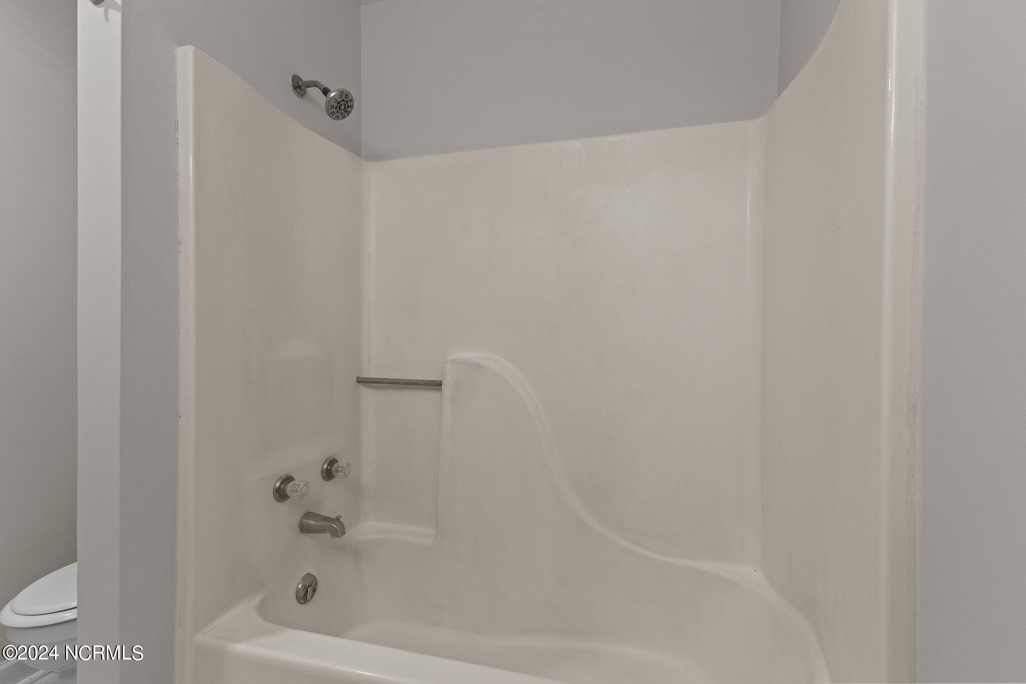 3312 Old Gate Road Morehead City, NC 28557 - Photo 10 of 35 primary bath